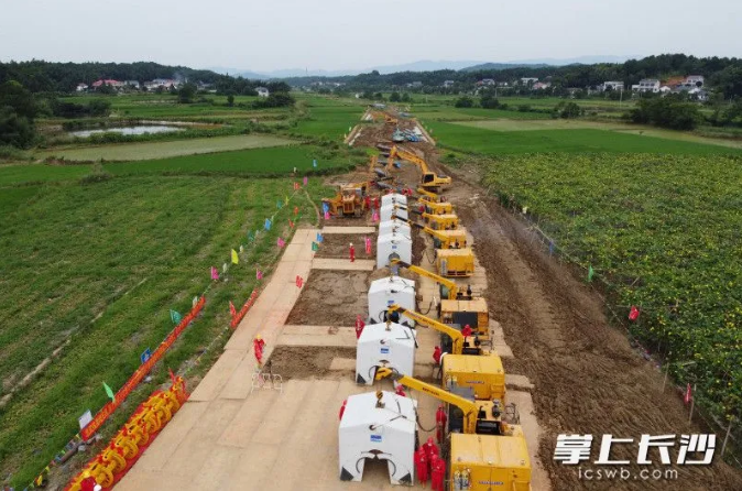 我们来到了油气管网枢纽