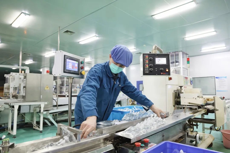 华仁药业：公司及全资子公司两款产品拟中选全国药品集中采购