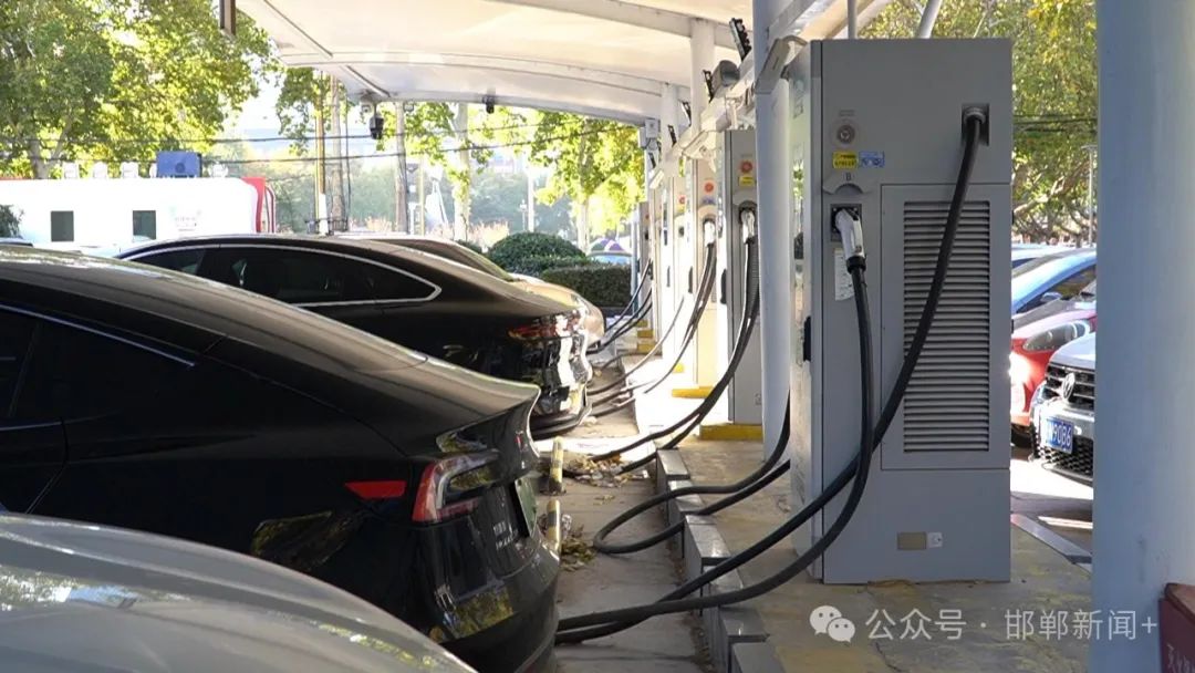 我国核电在运在建规模升至世界第一 电动汽车充电基础设施累计建成超过1200万台