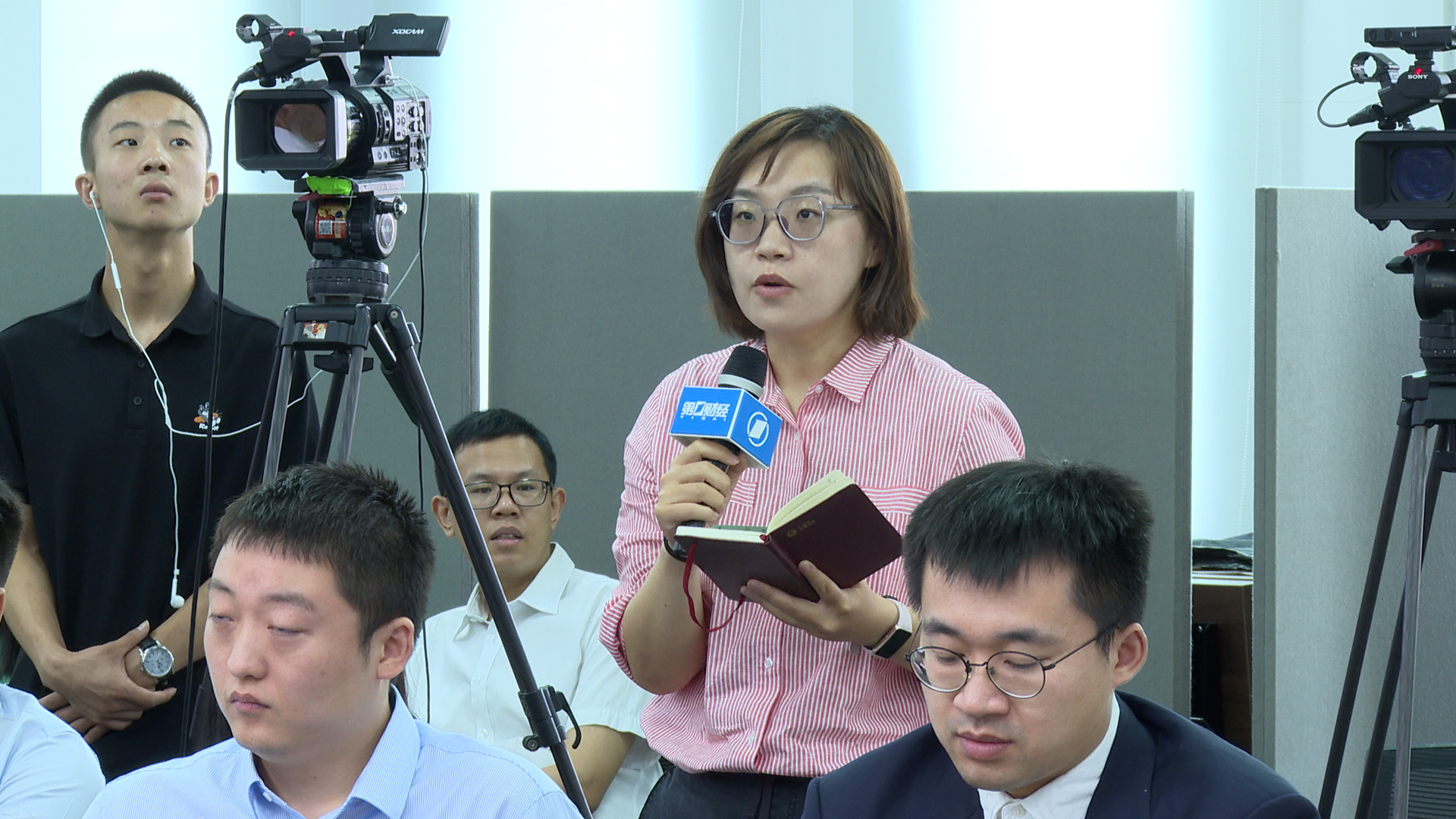 上交所召开高分红重回报暨上市公司价值提升座谈会