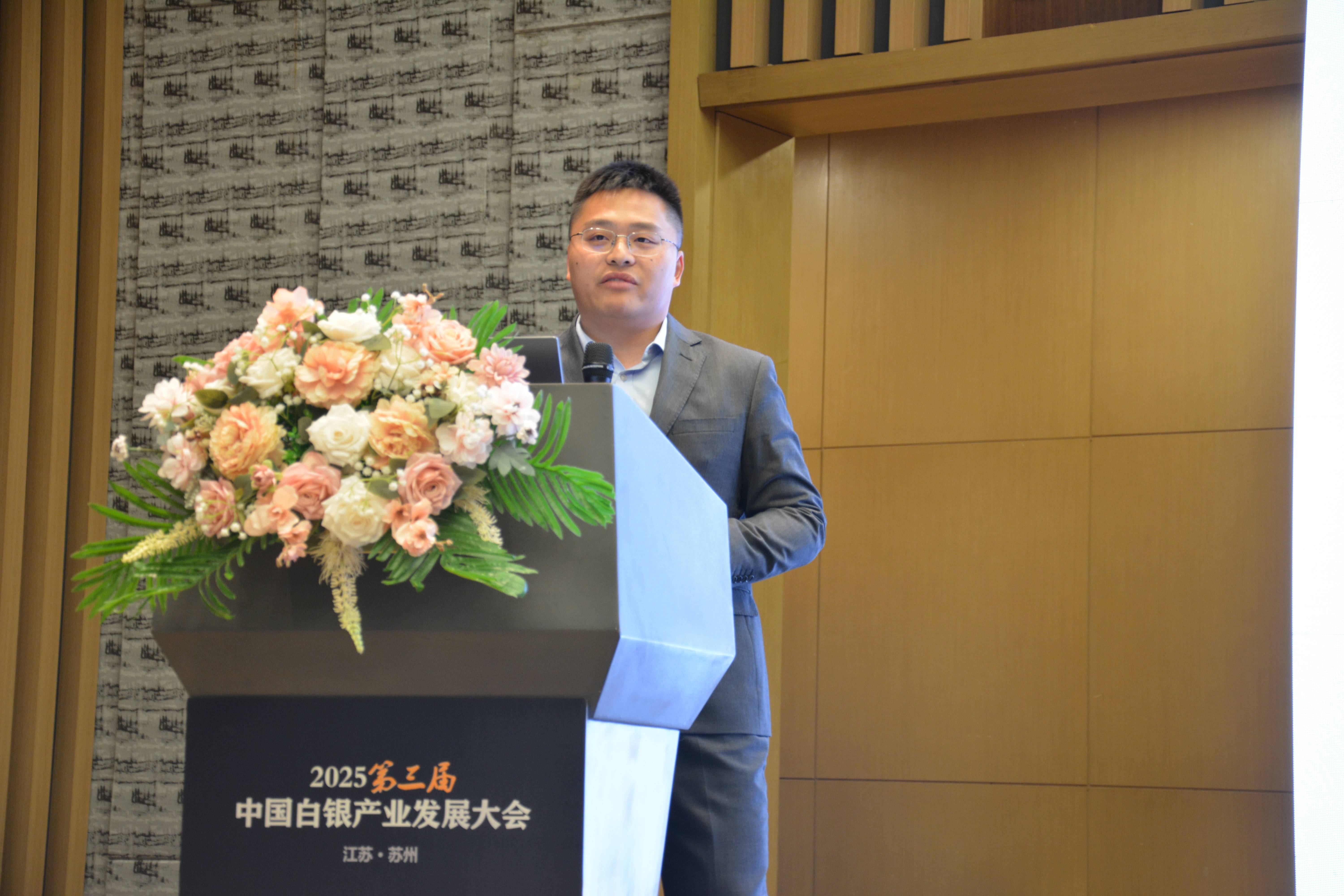 交易商协会规范债市发行承销：不得以“返费”等扭曲市场价格，承销机构不得以低于成本的承销费率报价