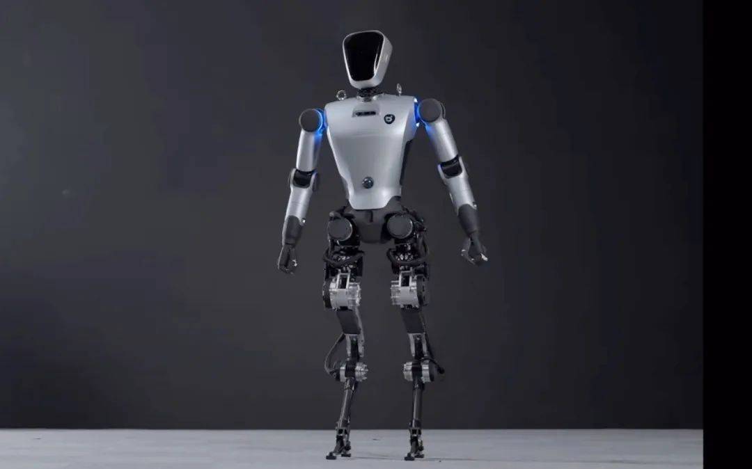 德马科技与智元新创战略合作 探索具身智能机器人在物流场景创新应用