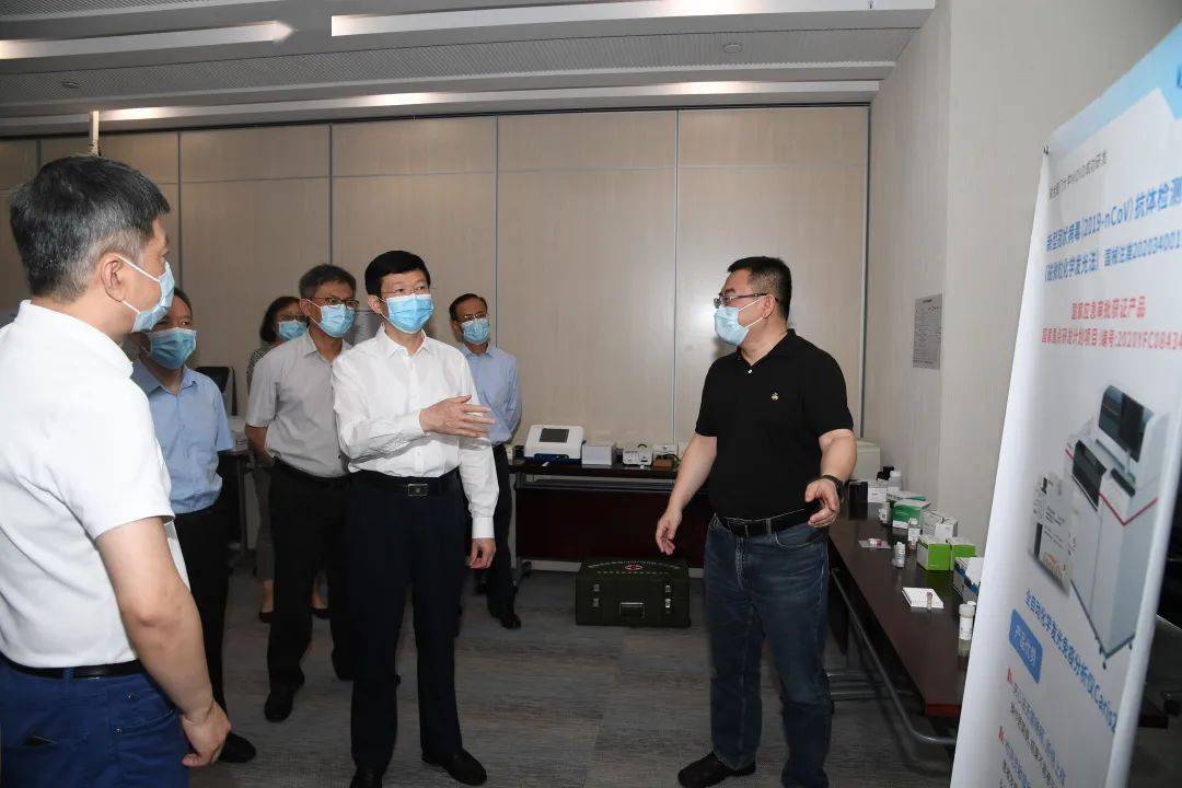 国家药监局局长李利会见乌兹别克斯坦卫生部药品安全中心主任阿利舍尔・特米罗夫