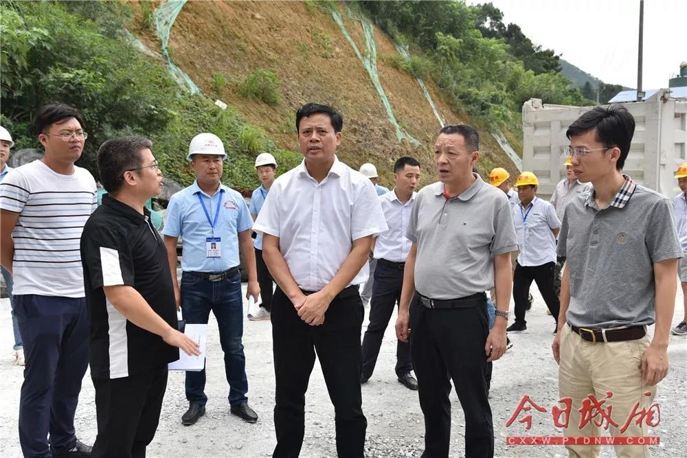 交通运输部部长刘伟会见意大利副总理兼交通与基础设施部部长