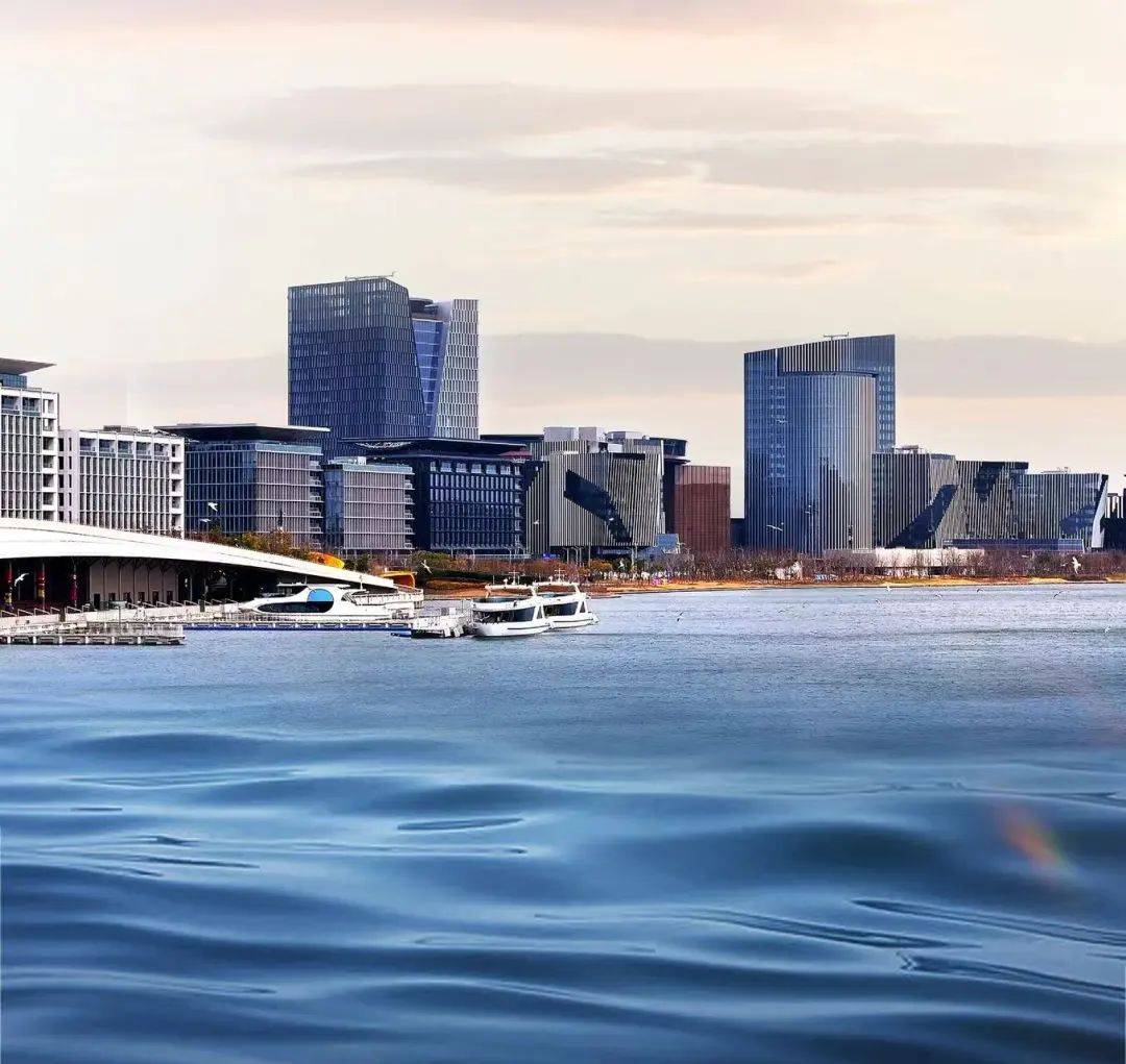 上海临港新片区首创试点新增四类租赁物