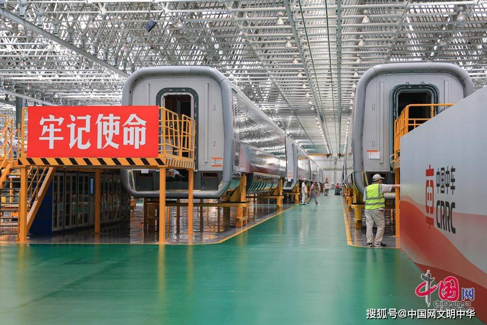 中国中车发布长客系列化氢能客运装备产品