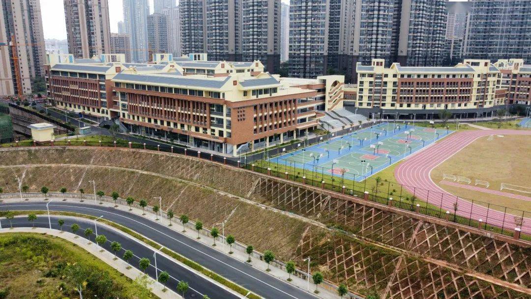 华蓝集团与南宁威宁集团进行交流